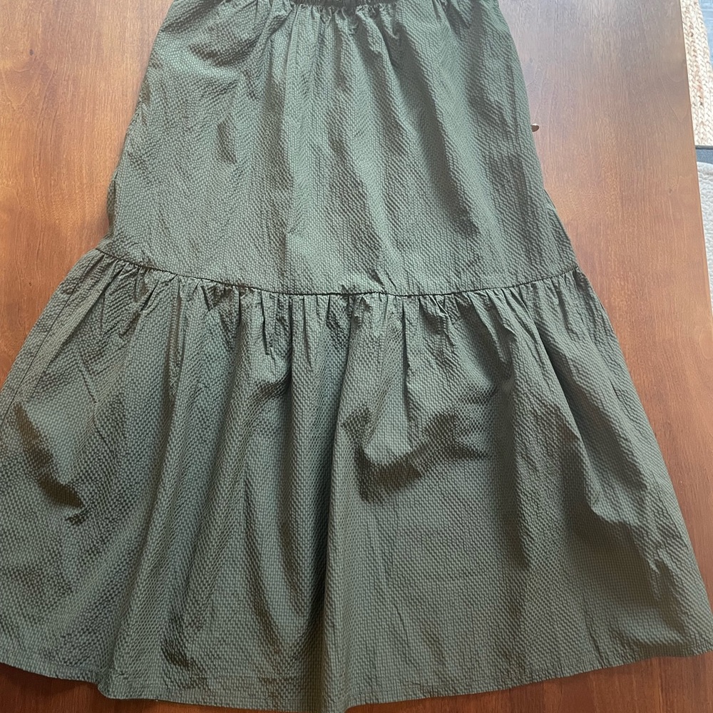 Nylon like skirt